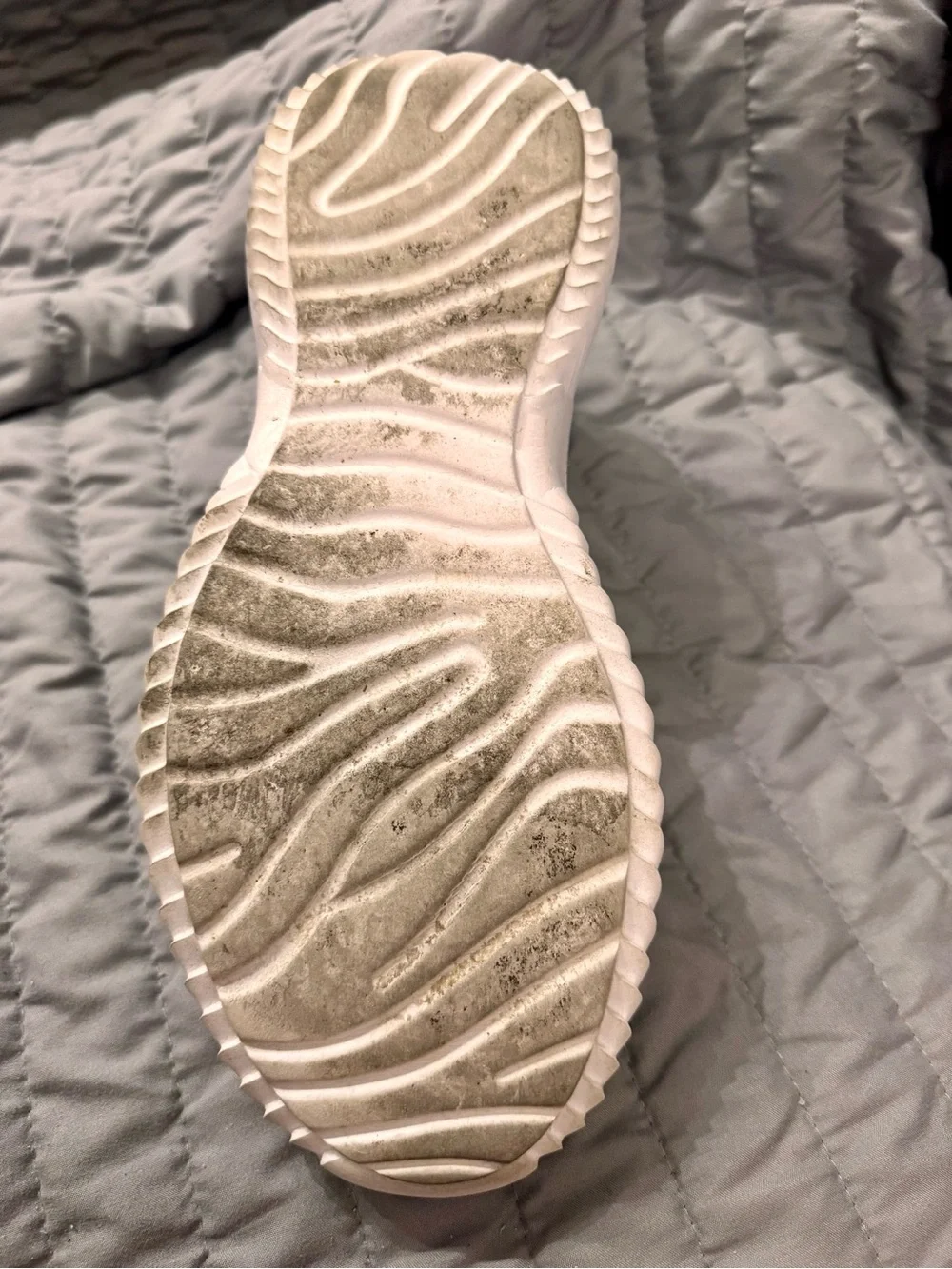 Women’s  Slip-On Shimmering Knit Sneakers in Beige with White Sole